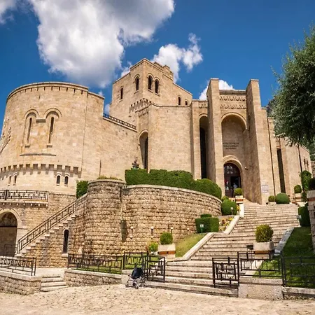 Ama Bed & Breakfast 3*